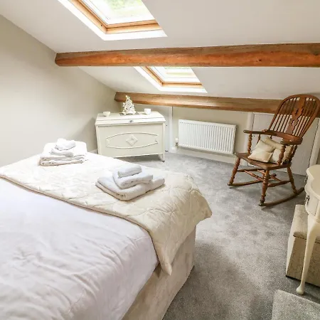 Spen House * Bentham